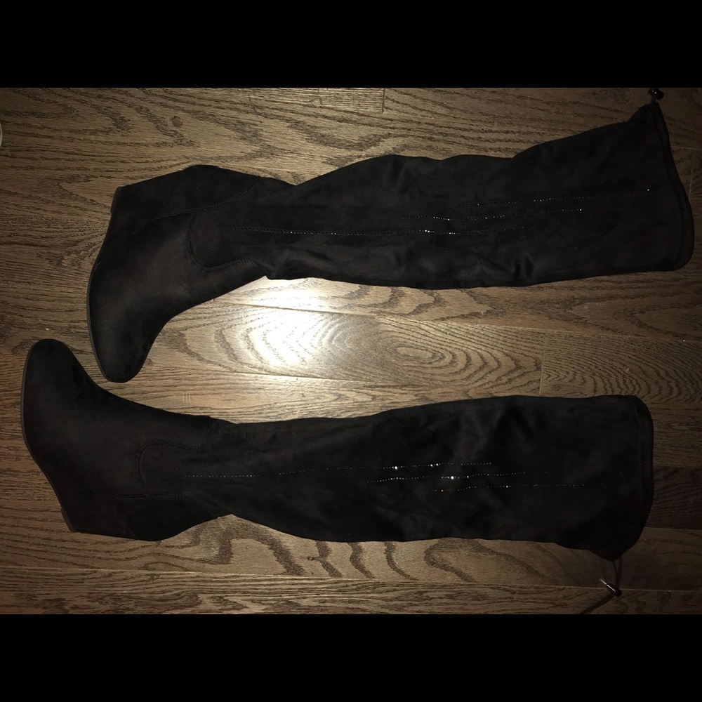 Ladies dress boots over the knee